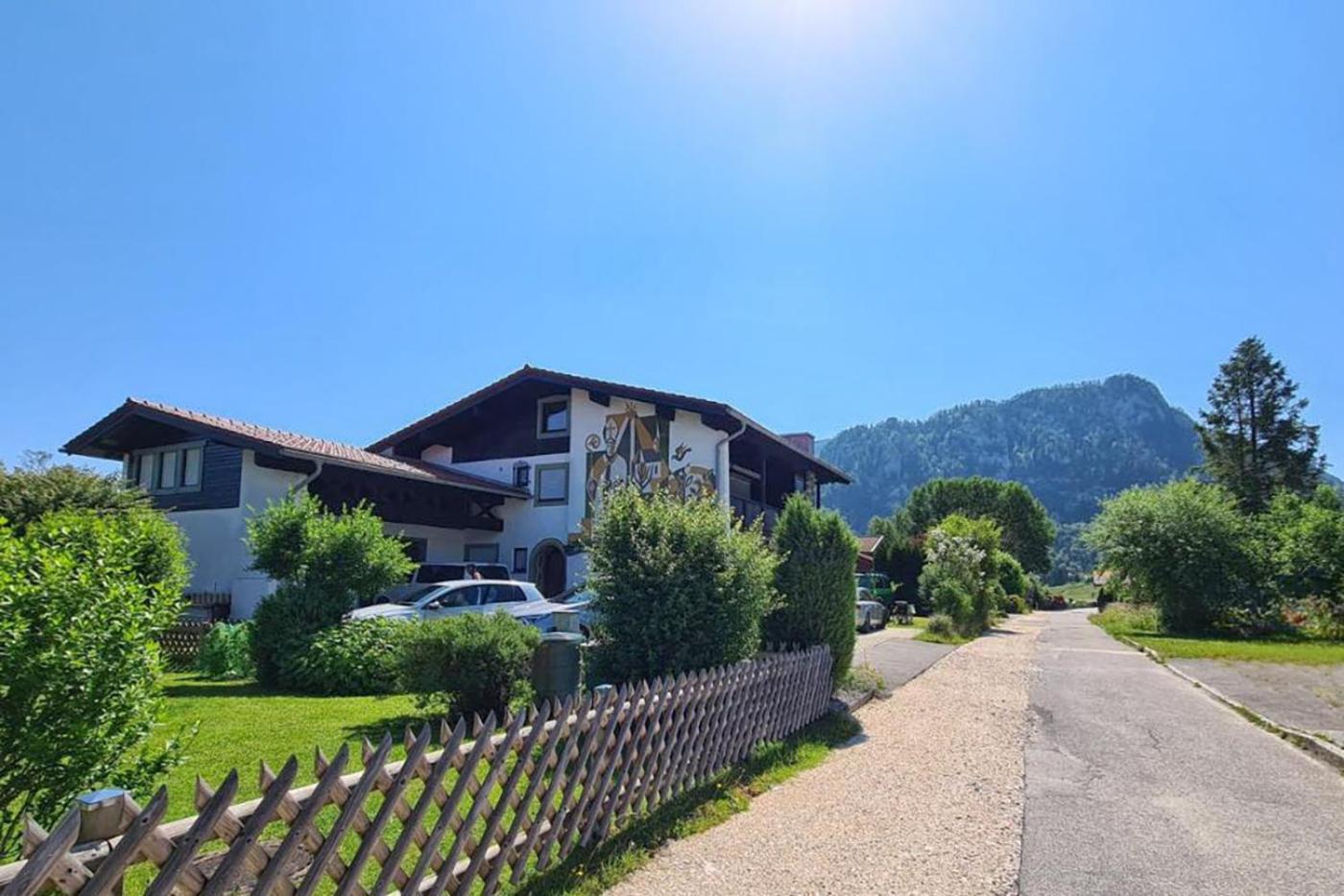 Gemuetliche Ferienwohnung Mit Terrasse Und Bergblick Инцелль Экстерьер фото